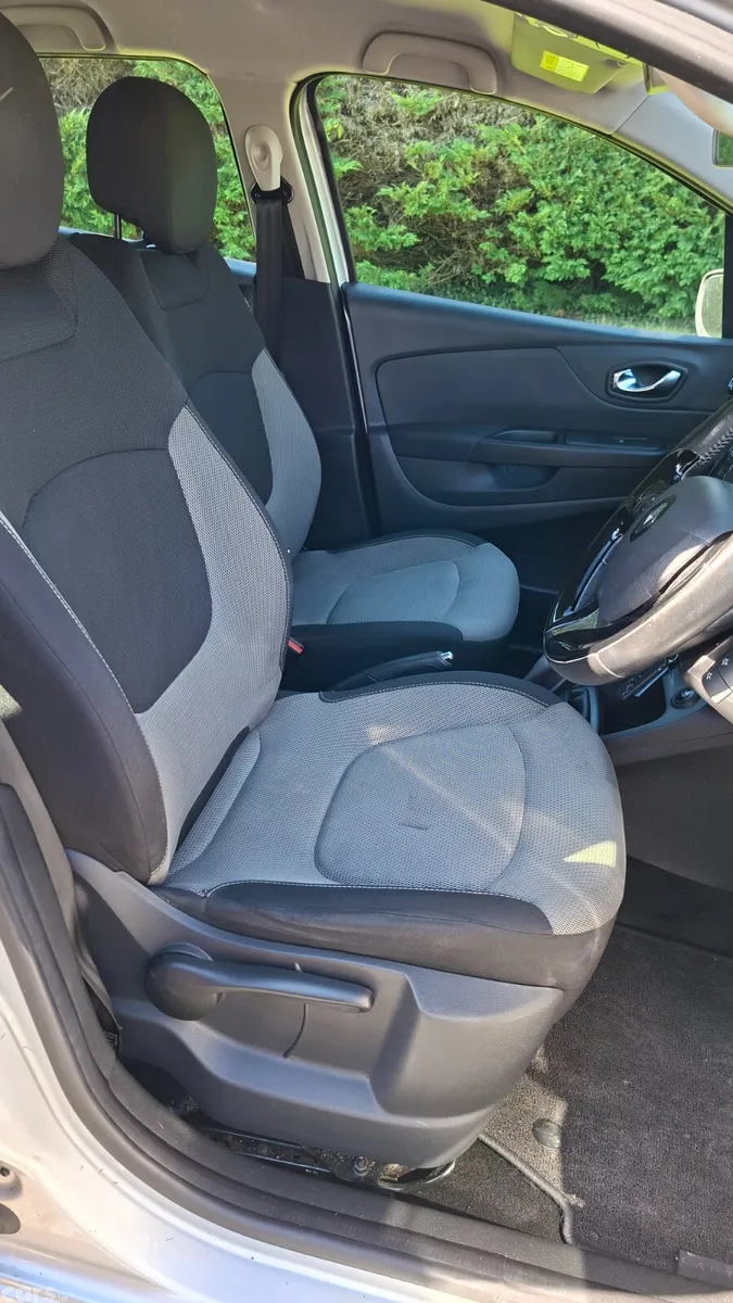 Renault Captur Hatchback, Diesel, 2017, Grey