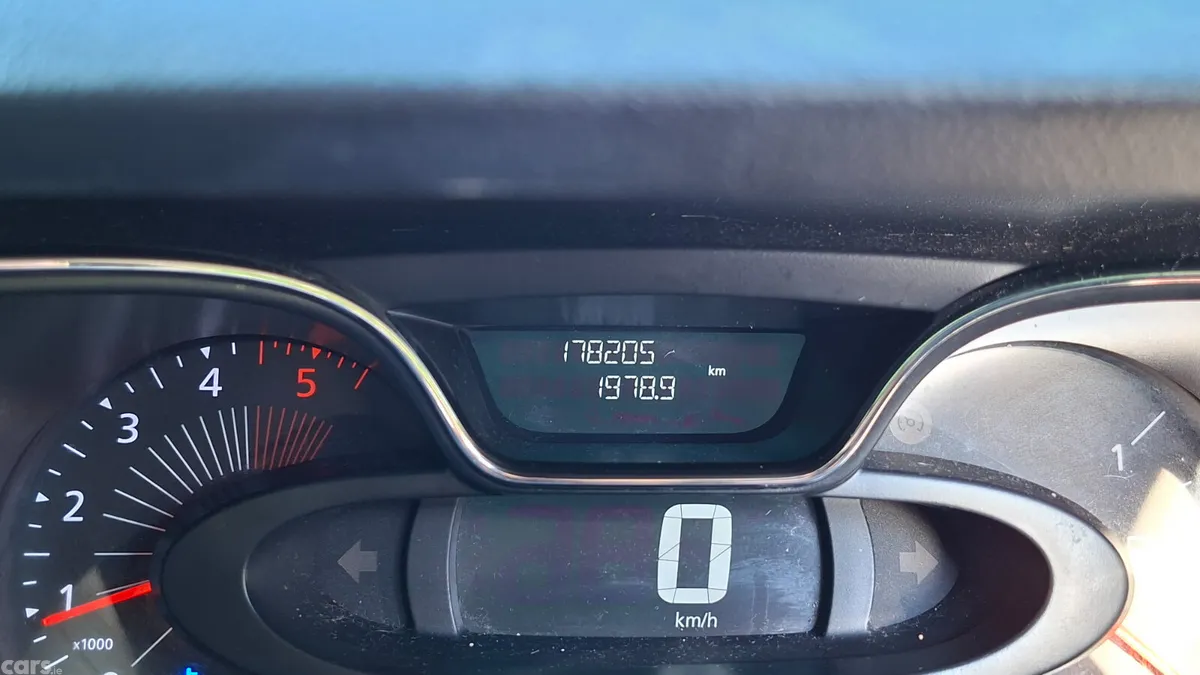 Renault Captur Hatchback, Diesel, 2017, Grey