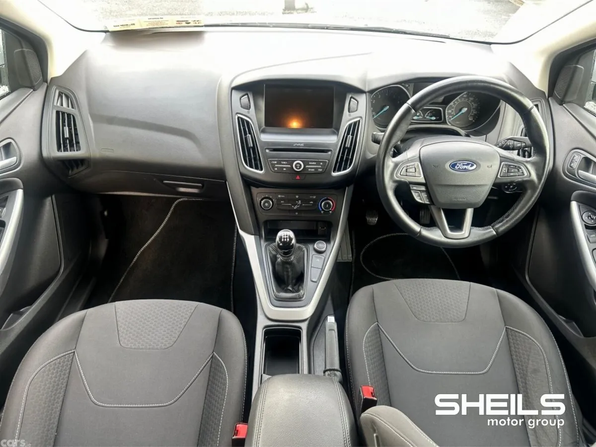 Ford Focus Hatchback, Petrol, 2017, Silver