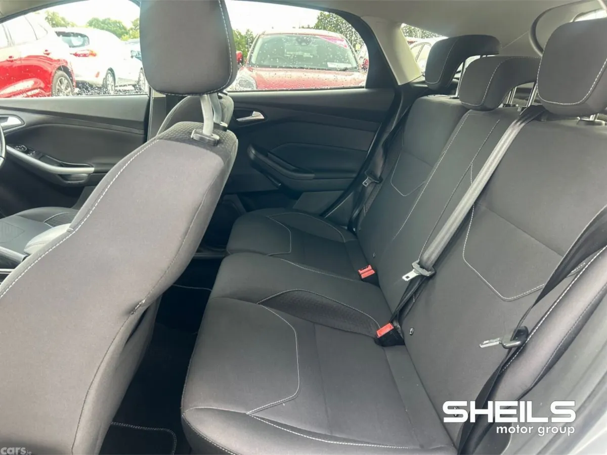 Ford Focus Hatchback, Petrol, 2017, Silver