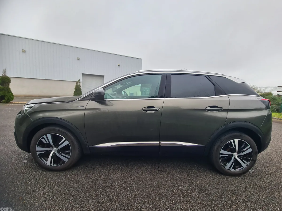 Peugeot 3008 MPV, Petrol, 2019, Grey