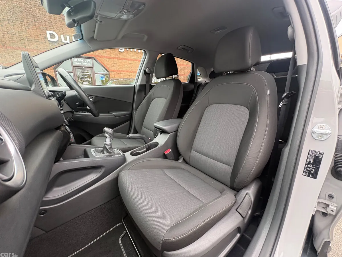 Hyundai KONA MPV, Petrol, 2022, Grey