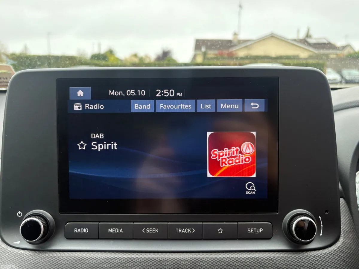 Hyundai KONA MPV, Petrol, 2022, Grey