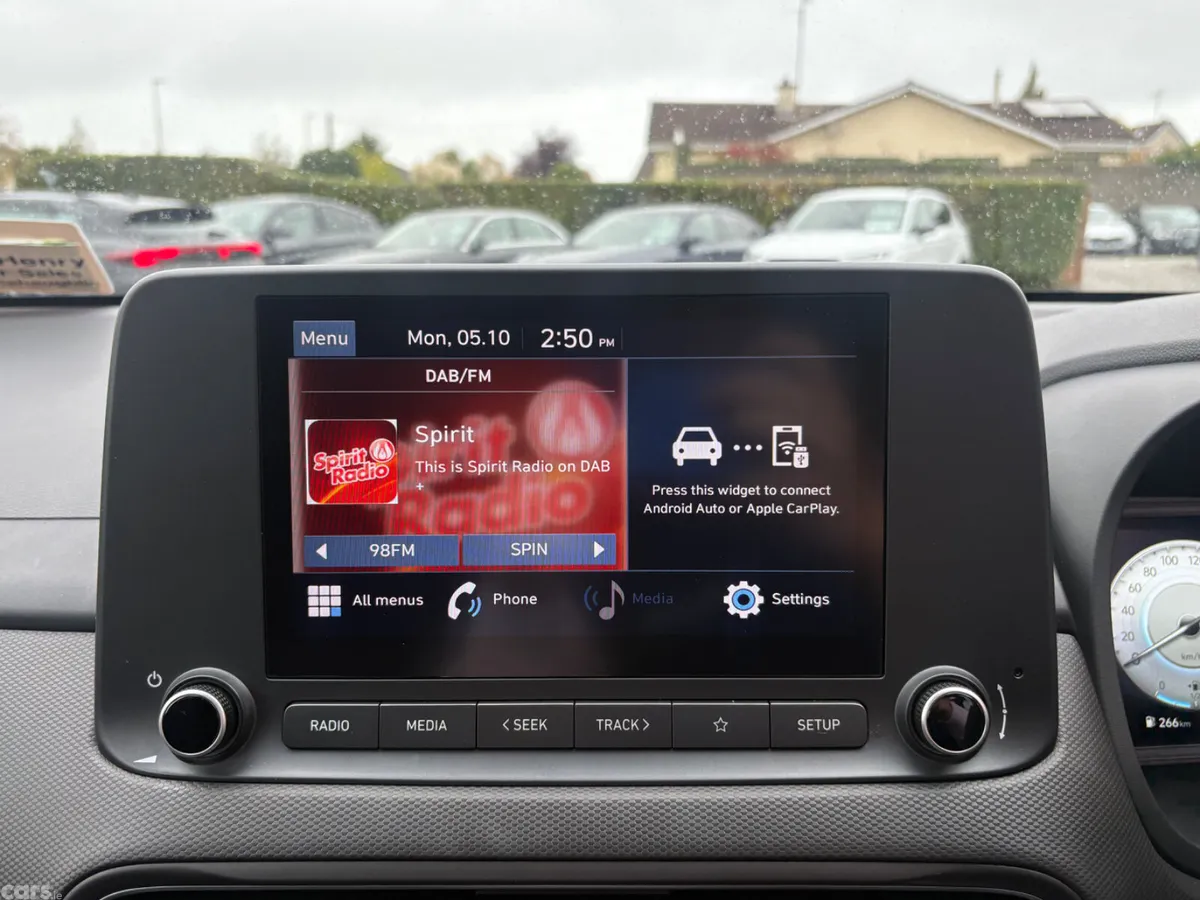Hyundai KONA MPV, Petrol, 2022, Grey