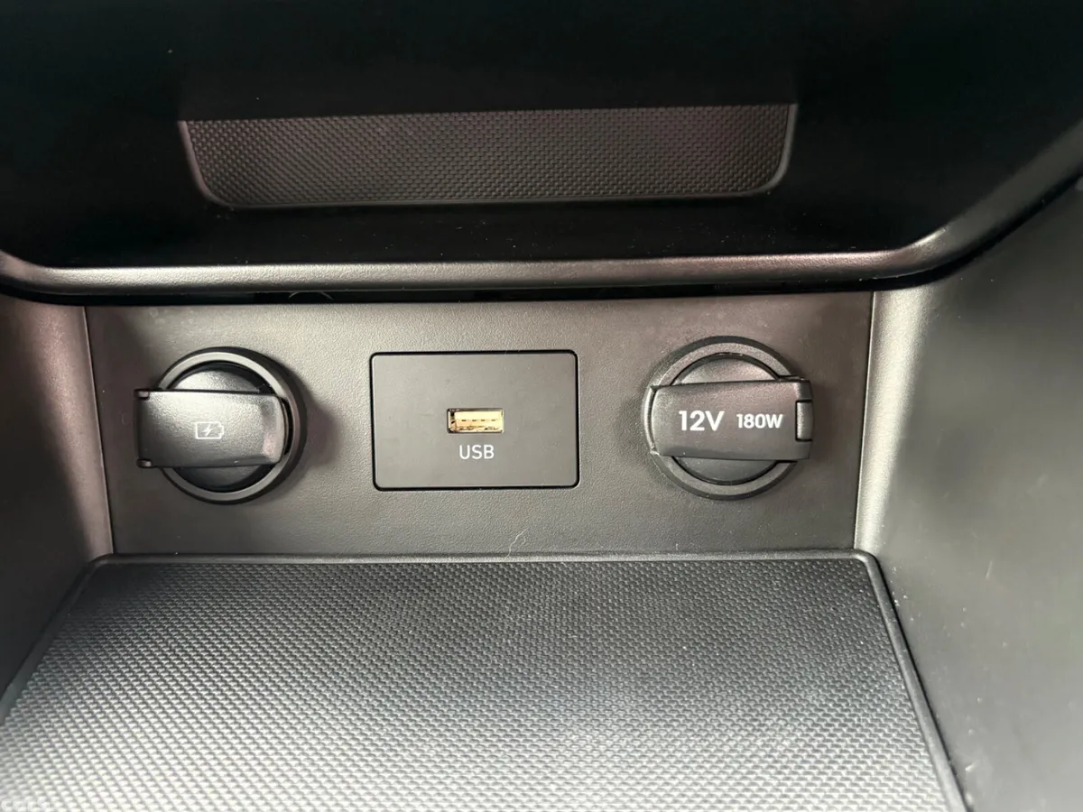 Hyundai KONA MPV, Petrol, 2022, Grey