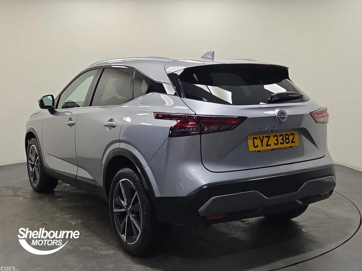 Nissan Qashqai Hatchback, Petrol, 2023, Silver