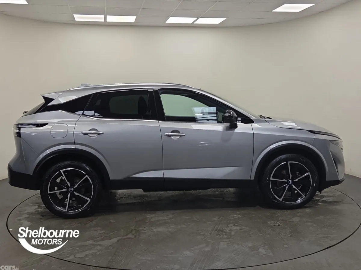 Nissan Qashqai Hatchback, Petrol, 2025, Silver