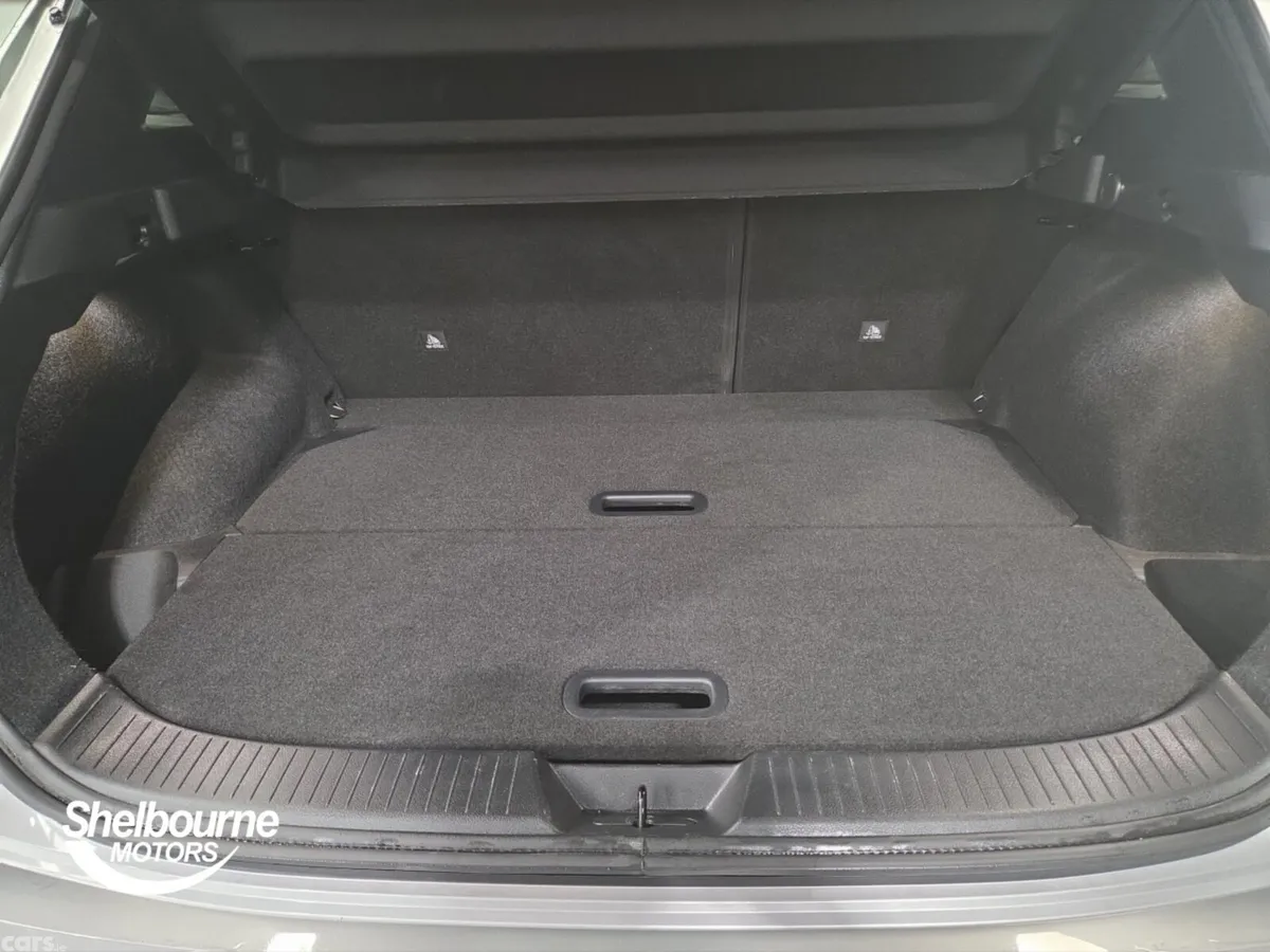 Nissan Qashqai Hatchback, Petrol, 2025, Silver