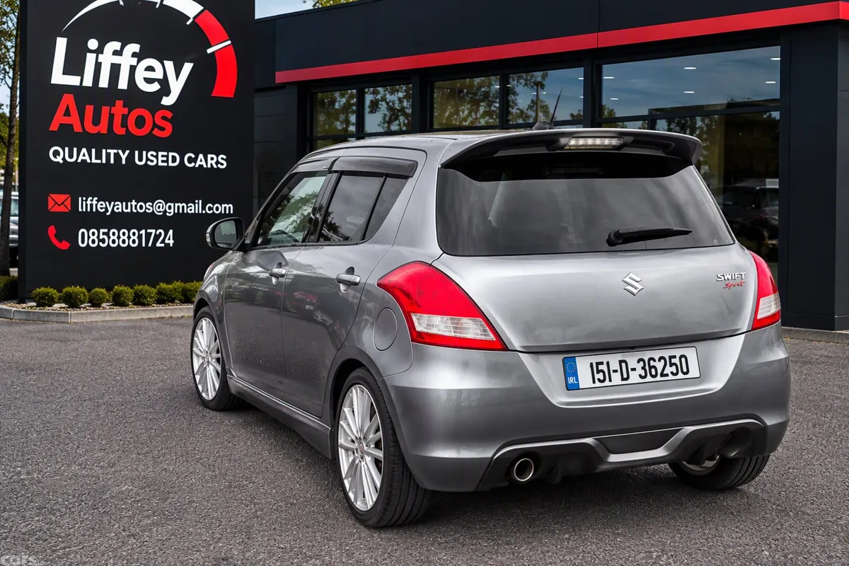 Suzuki Swift Hatchback, Petrol, 2015, Grey