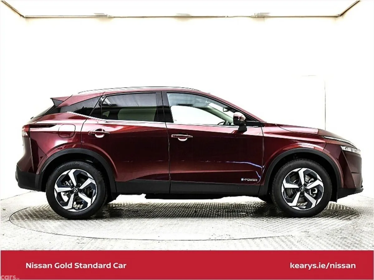Nissan Qashqai SUV, Petrol Hybrid, 2024, Red