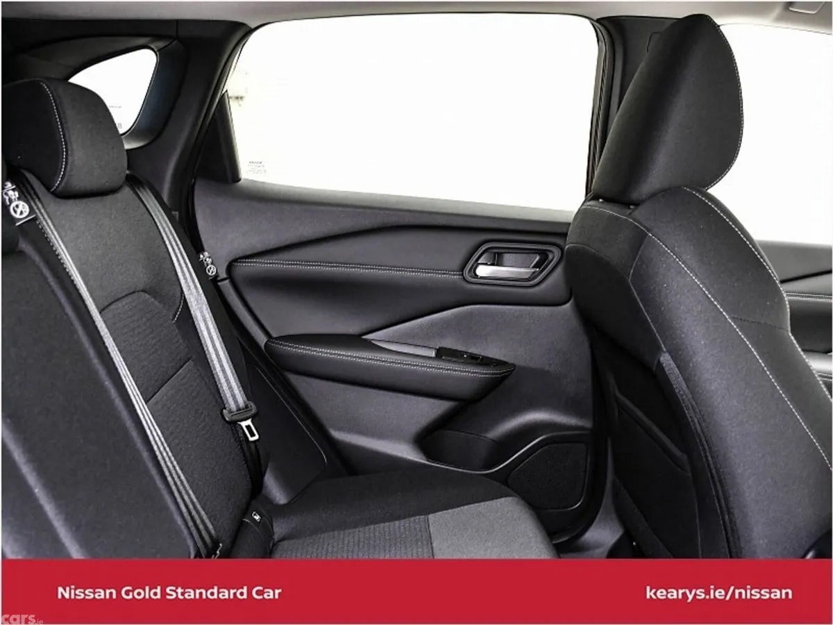 Nissan Qashqai SUV, Petrol Hybrid, 2024, Red