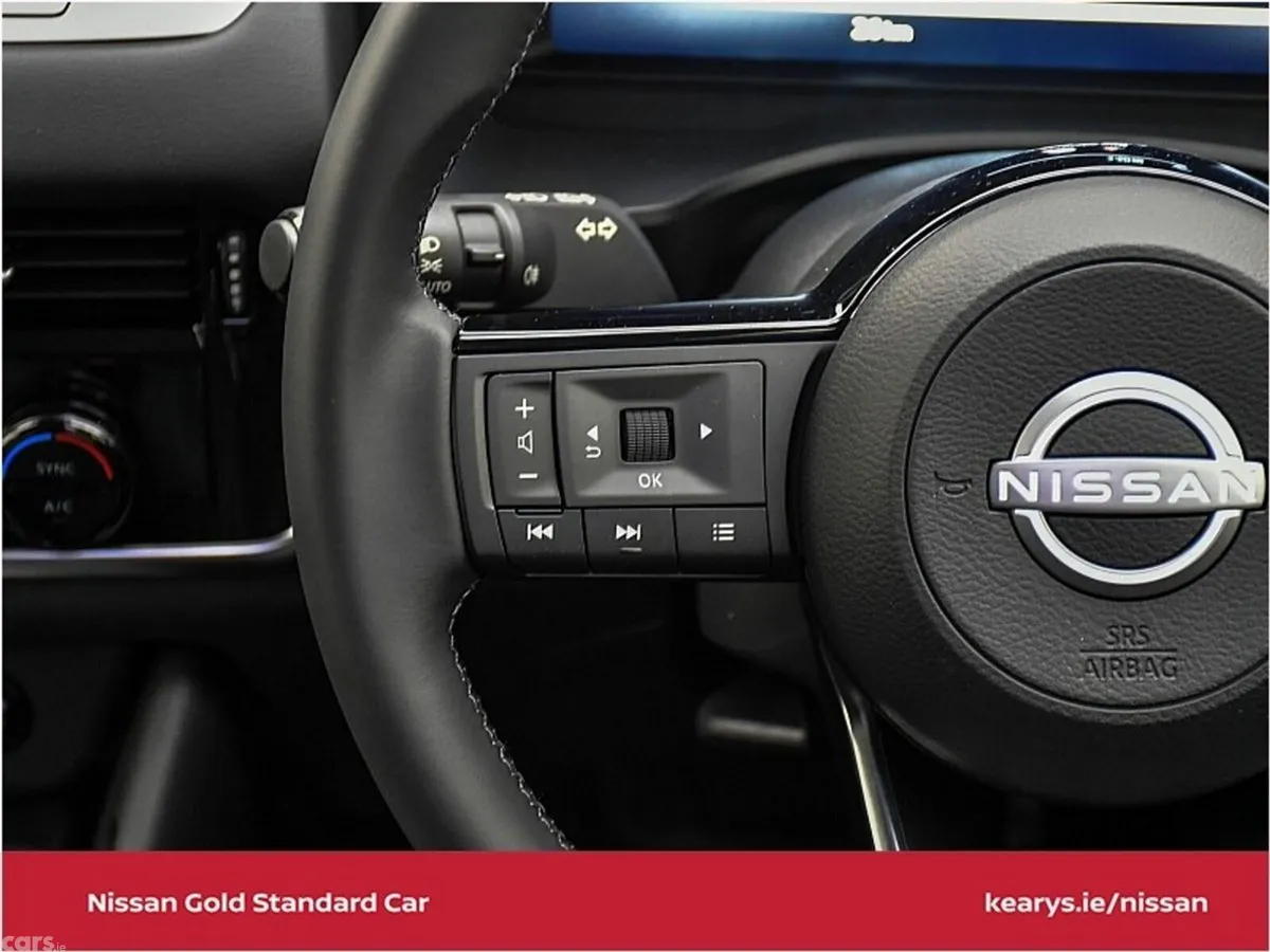 Nissan Qashqai SUV, Petrol Hybrid, 2024, Red