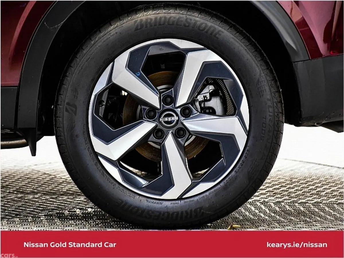 Nissan Qashqai SUV, Petrol Hybrid, 2024, Red
