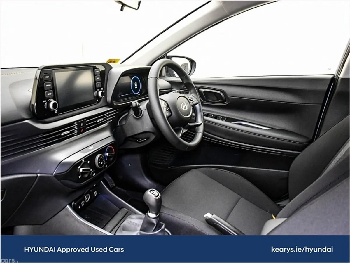 Hyundai i20 Hatchback, Petrol, 2025, Blue