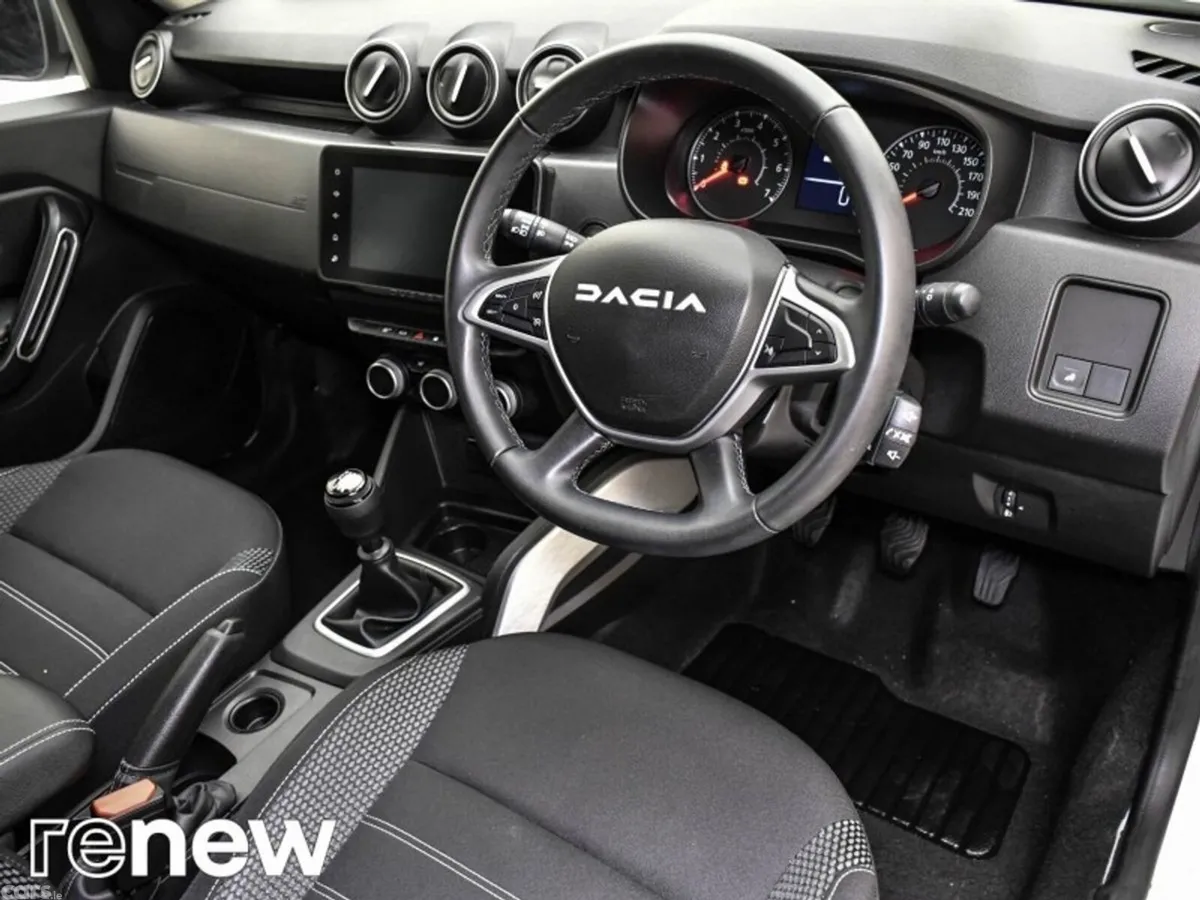 Dacia Duster SUV, Petrol, 2024, White