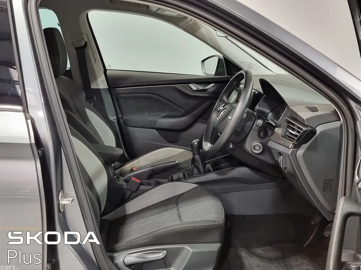 Skoda Kamiq Hatchback, Petrol, 2024, Grey