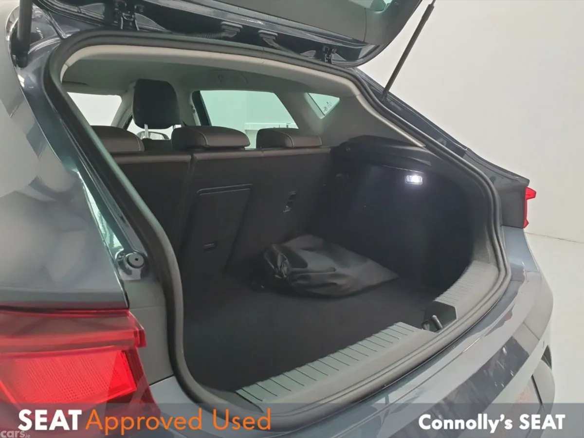 SEAT Leon Hatchback, Petrol Plug-in Hybrid, 2021, Grey