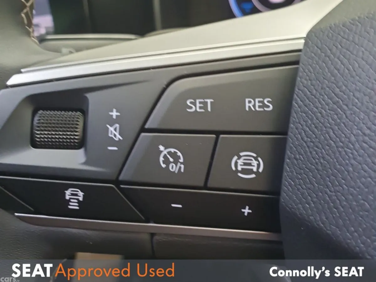 SEAT Leon Hatchback, Petrol Plug-in Hybrid, 2021, Grey