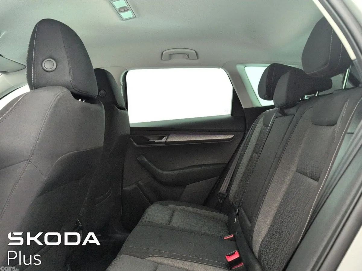 Skoda Karoq SUV, Diesel, 2023, Grey