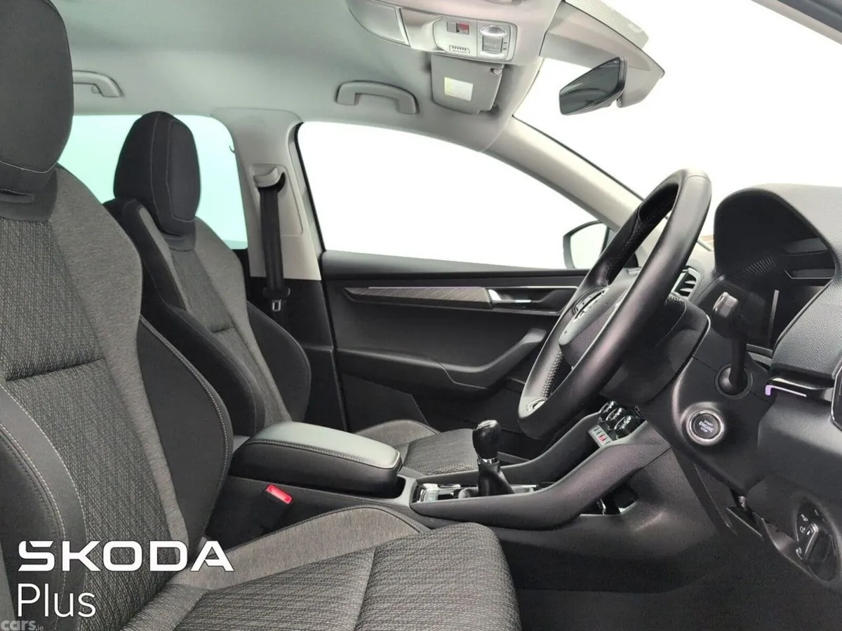 Skoda Karoq SUV, Diesel, 2023, Grey
