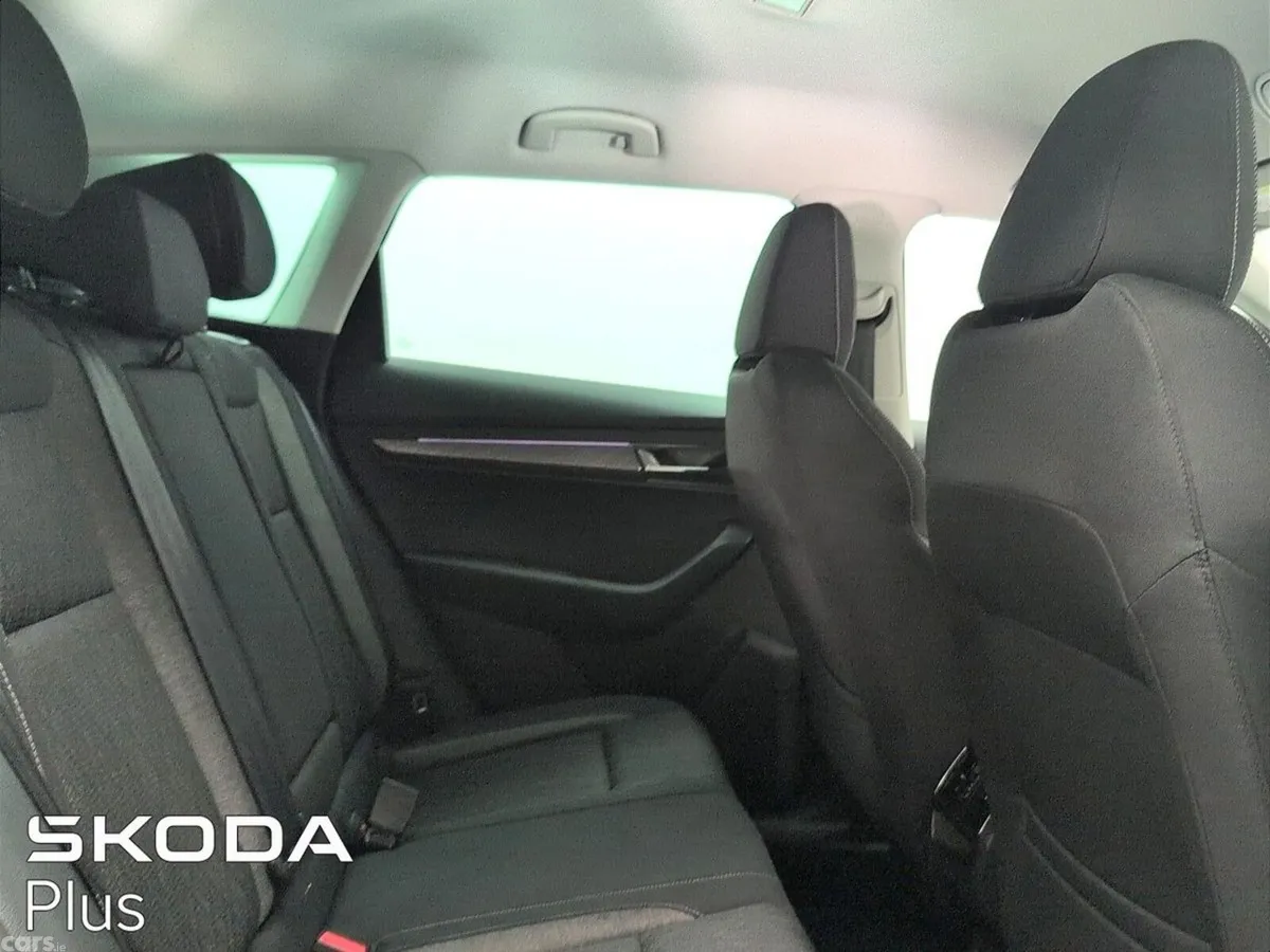 Skoda Karoq SUV, Diesel, 2023, Grey