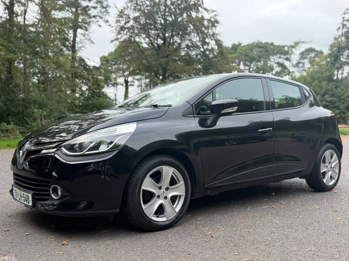 Renault Clio Hatchback, Petrol, 2015, Black