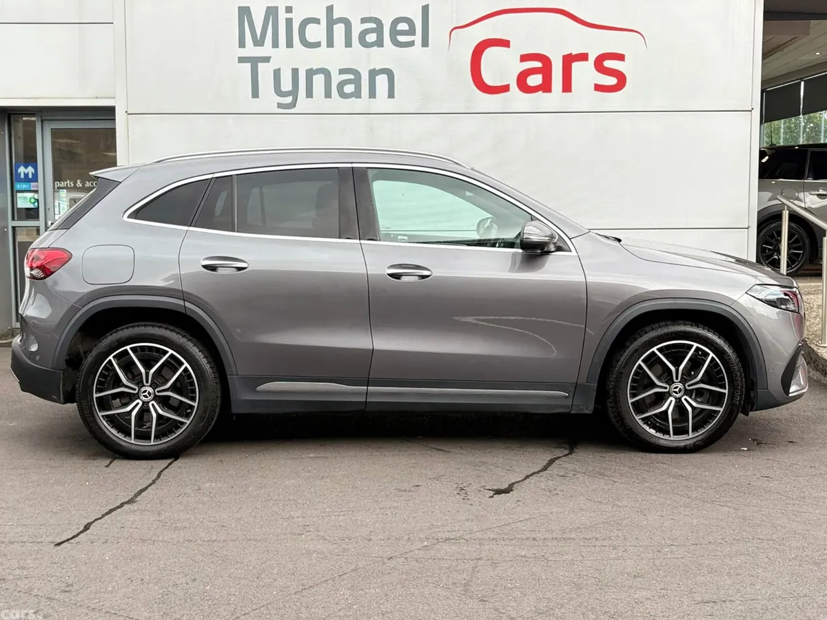 Mercedes-Benz AMG SUV, Electric, 2023, Grey