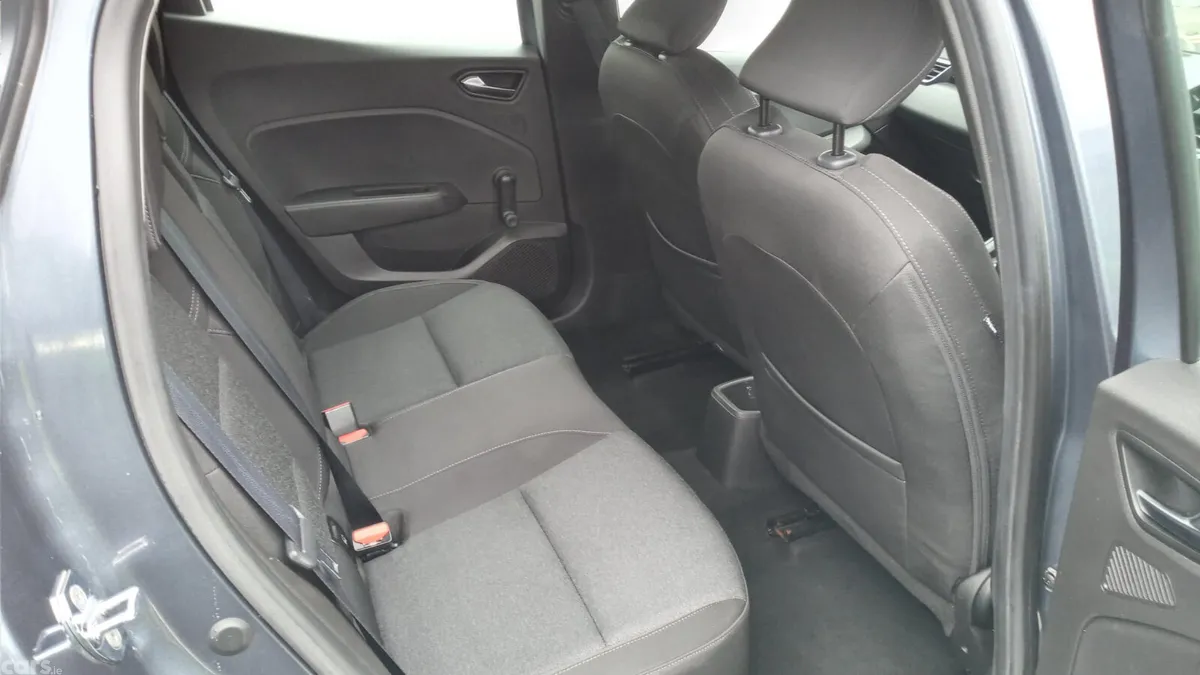 Renault Clio Hatchback, Petrol, 2022, Grey