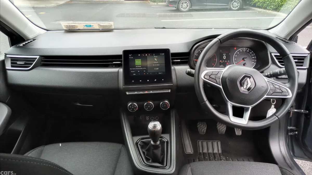 Renault Clio Hatchback, Petrol, 2022, Grey