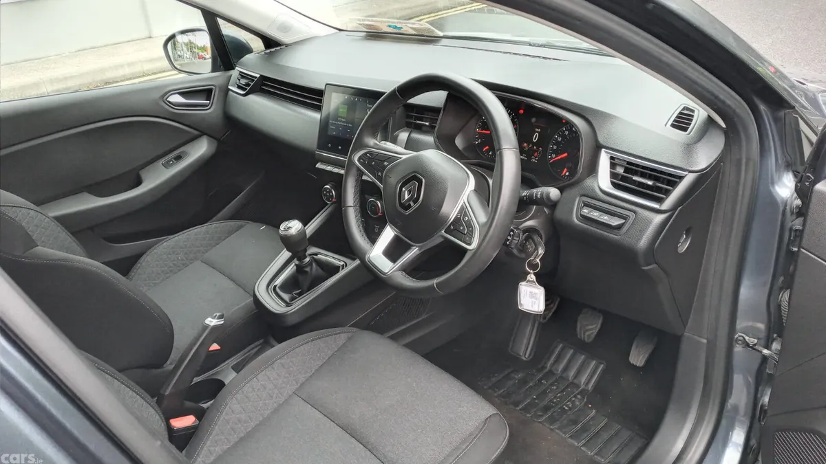 Renault Clio Hatchback, Petrol, 2022, Grey