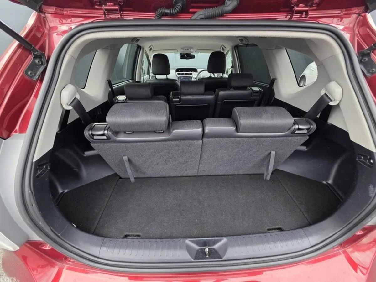 Toyota Prius MPV, Petrol Hybrid, 2019, Red