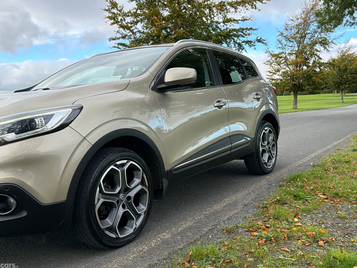 Renault Kadjar SUV, Diesel, 2016, Gold