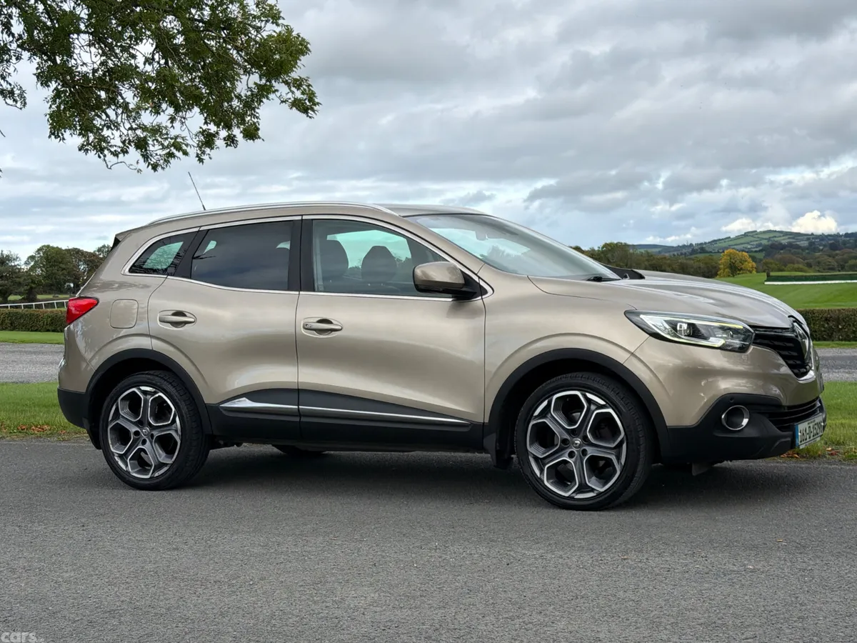 Renault Kadjar SUV, Diesel, 2016, Gold