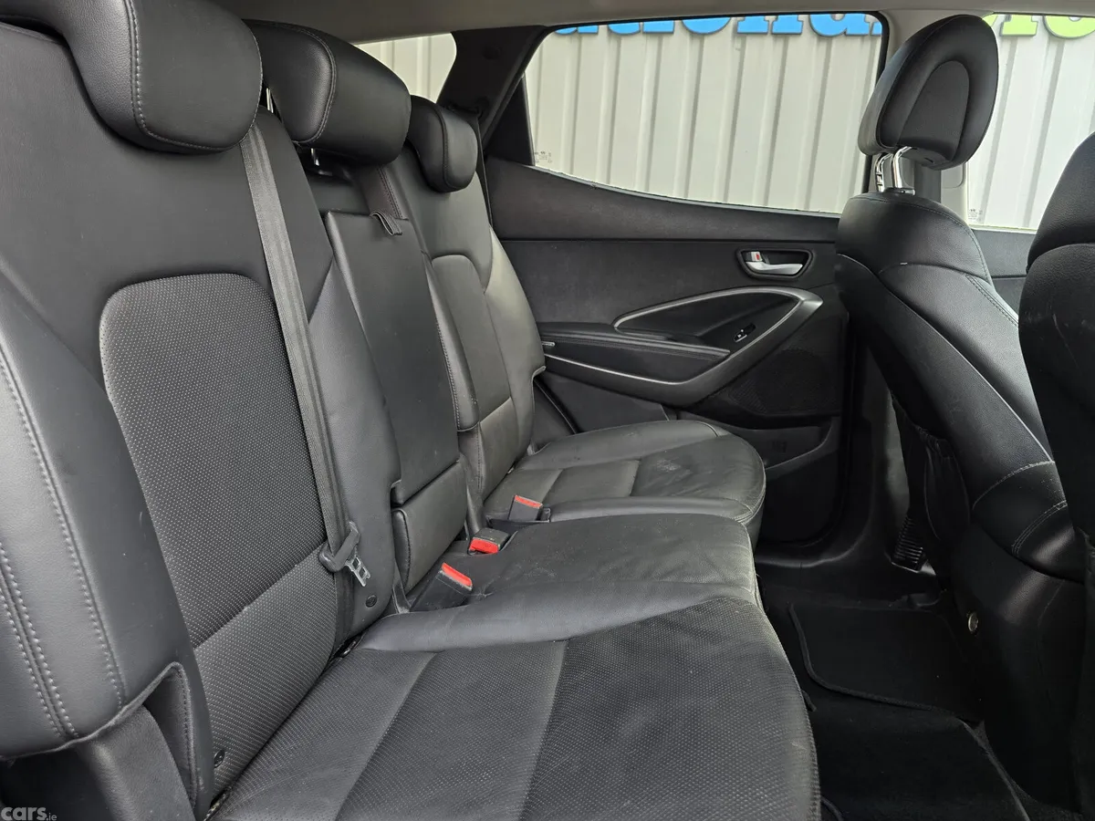 Hyundai Santa Fe SUV, Diesel, 2015, White