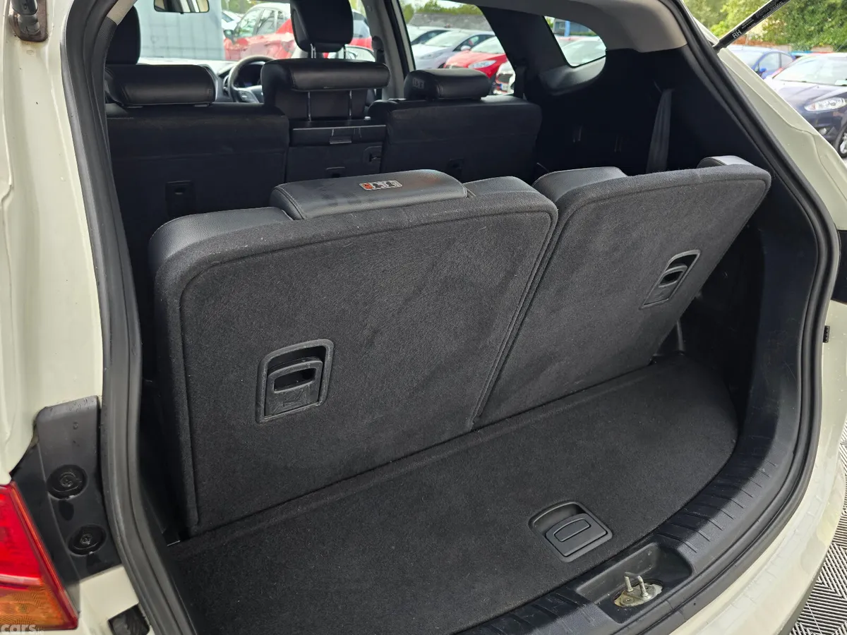 Hyundai Santa Fe SUV, Diesel, 2015, White