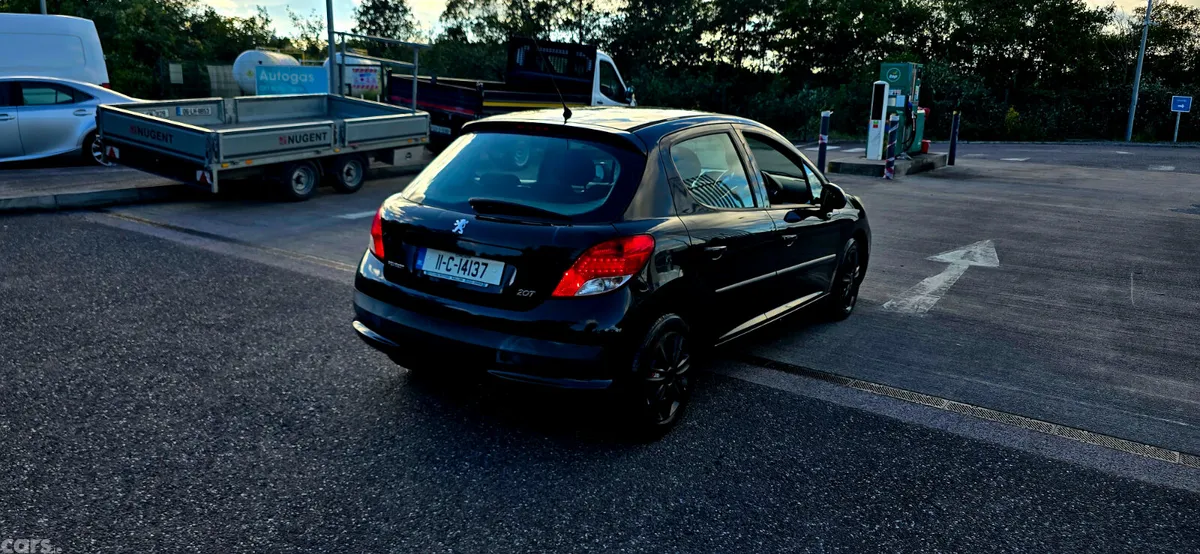 Peugeot 207 Hatchback, Diesel, 2011, Black