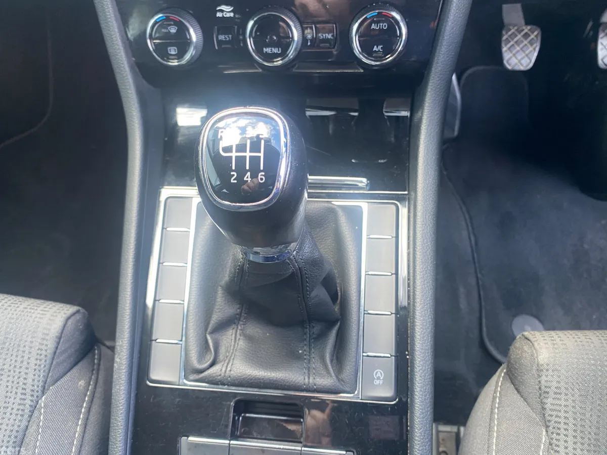 Skoda Superb Saloon, Diesel, 2018, Grey