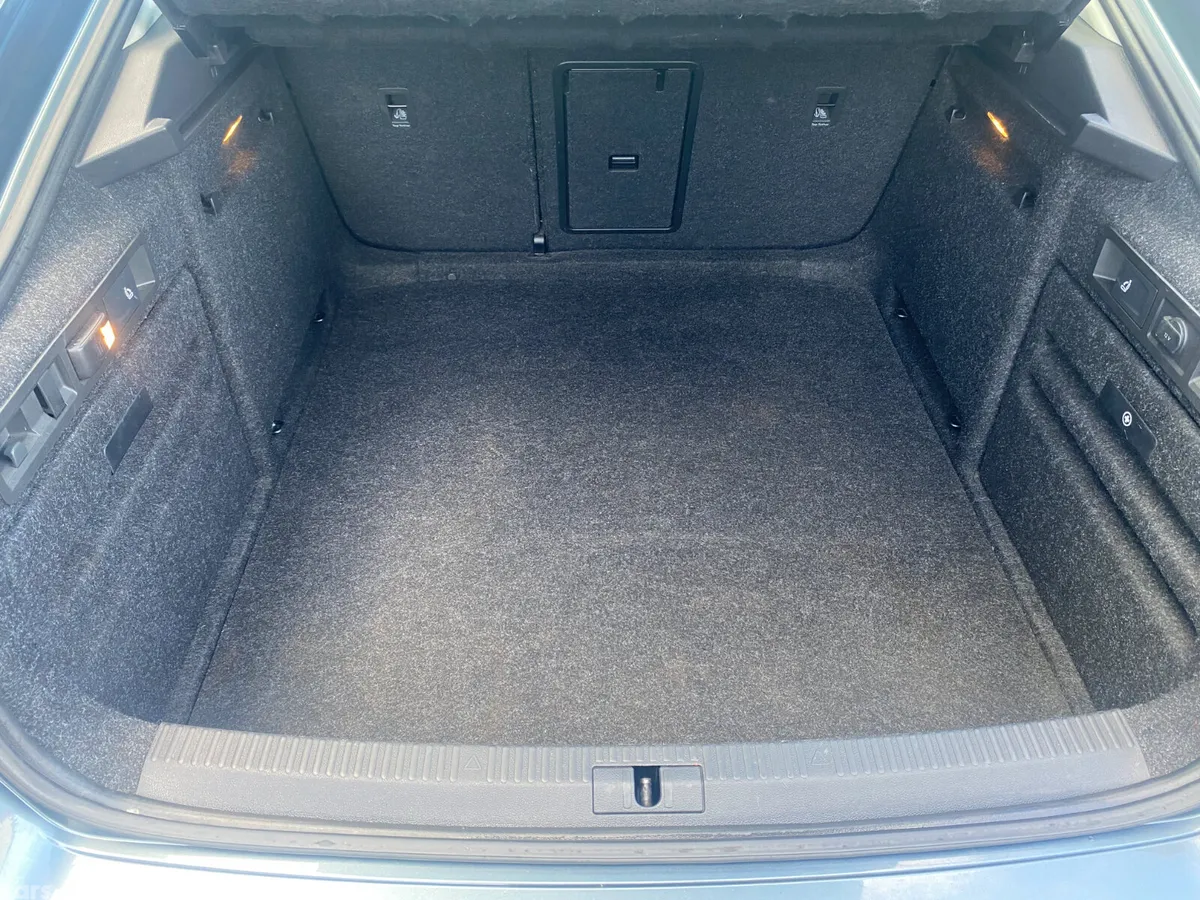 Skoda Superb Saloon, Diesel, 2018, Grey