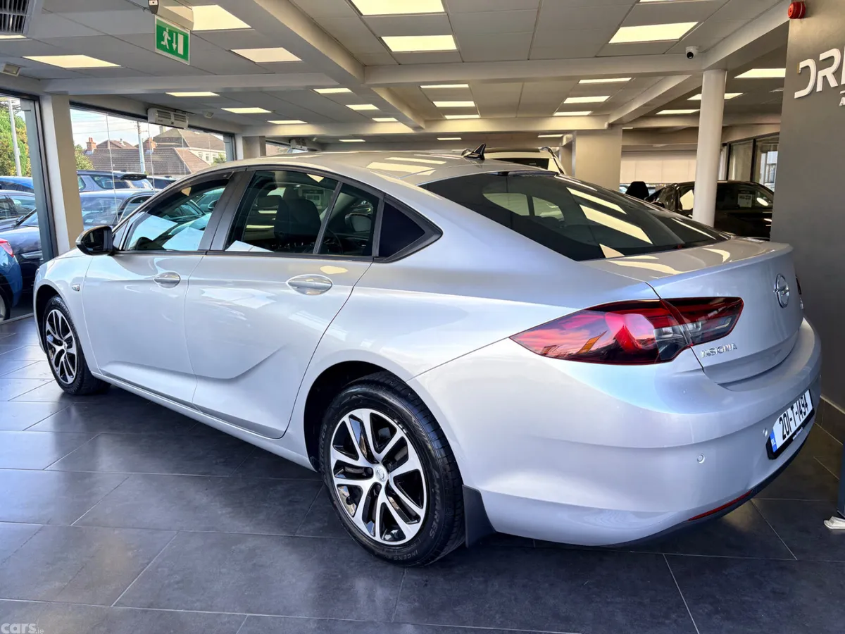 Opel Insignia Hatchback, Diesel, 2020, Grey