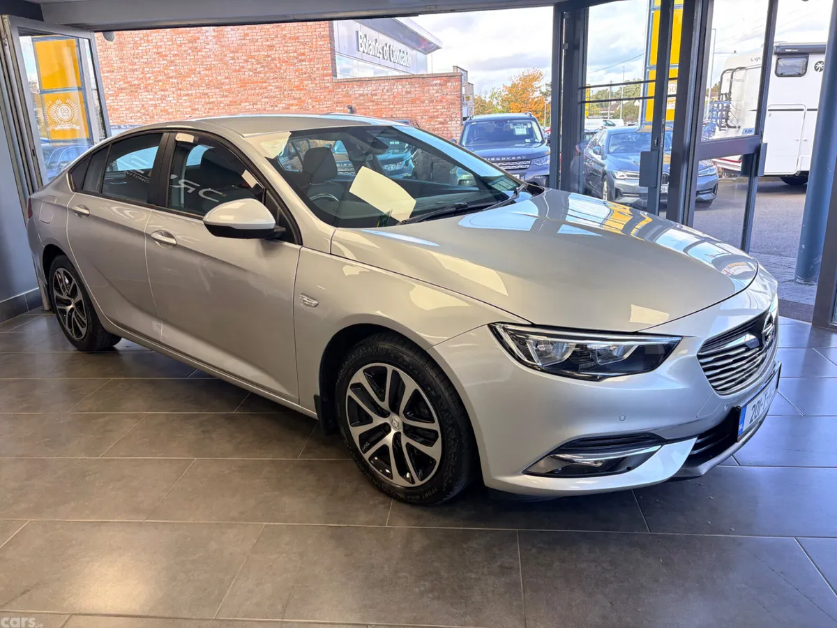 Opel Insignia Hatchback, Diesel, 2020, Grey