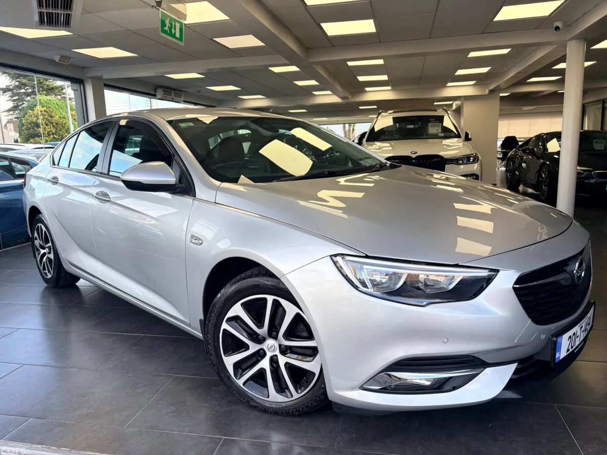 Opel Insignia Hatchback, Diesel, 2020, Grey