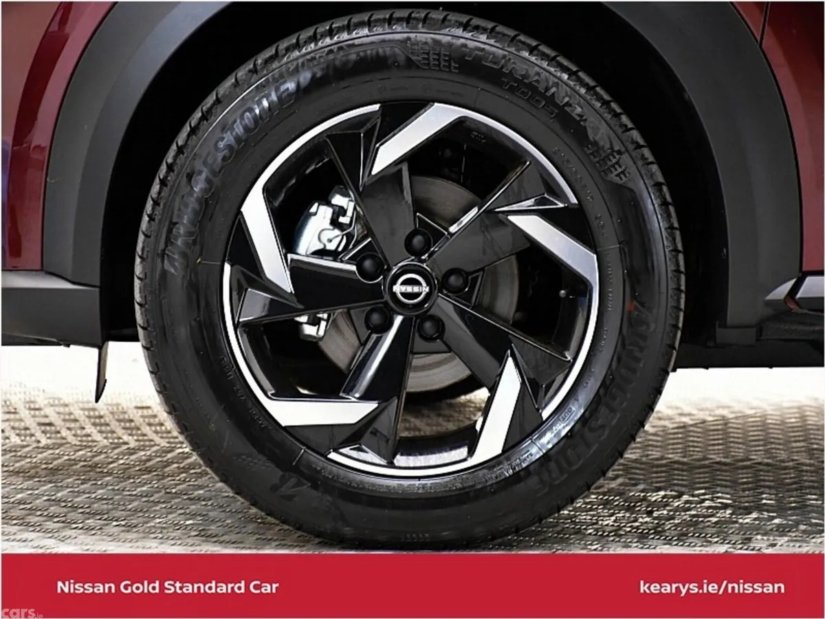 Nissan Juke SUV, Petrol, 2023, Red