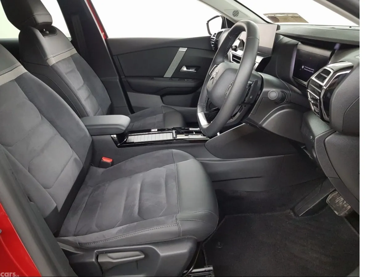 Citroen C4 Hatchback, Diesel, 2025, Red