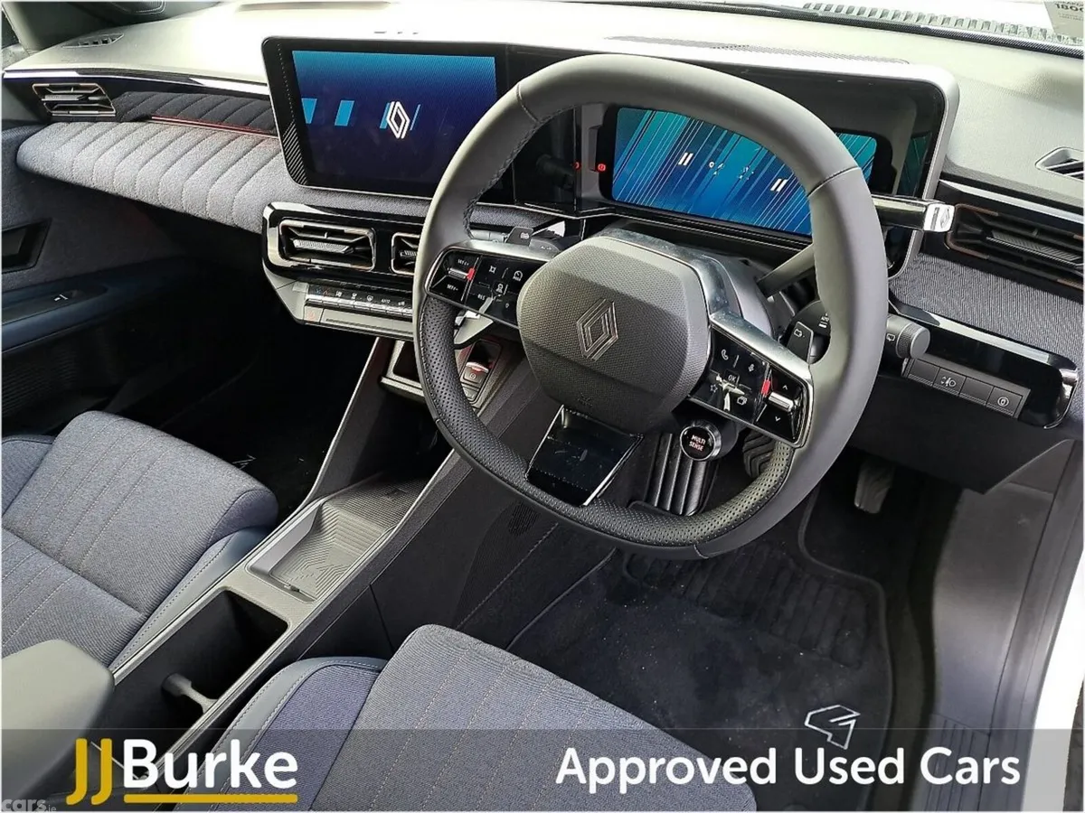 Renault 4 Hatchback, Electric, 2026, White