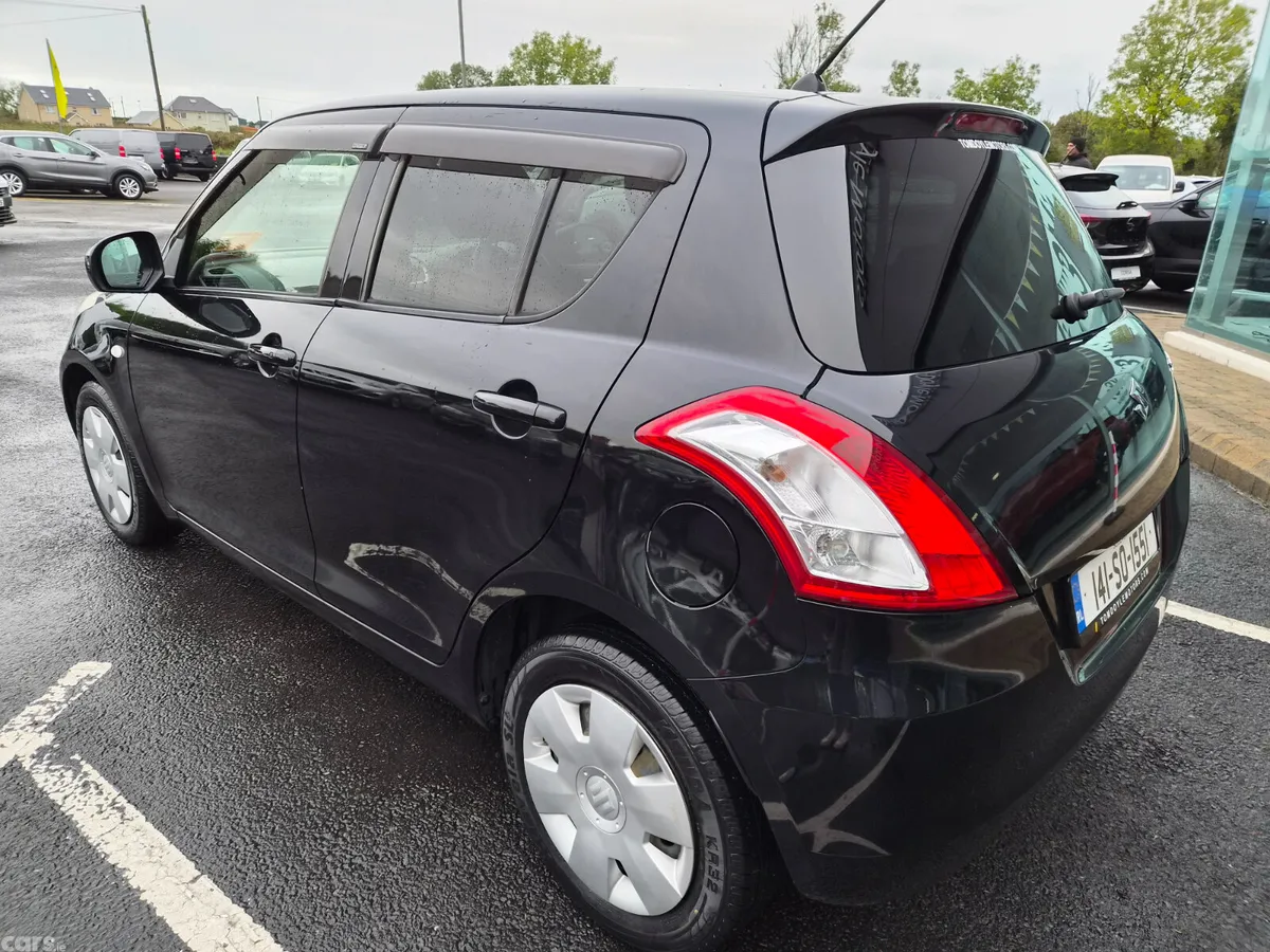 Suzuki Swift Hatchback, Petrol, 2014, Black