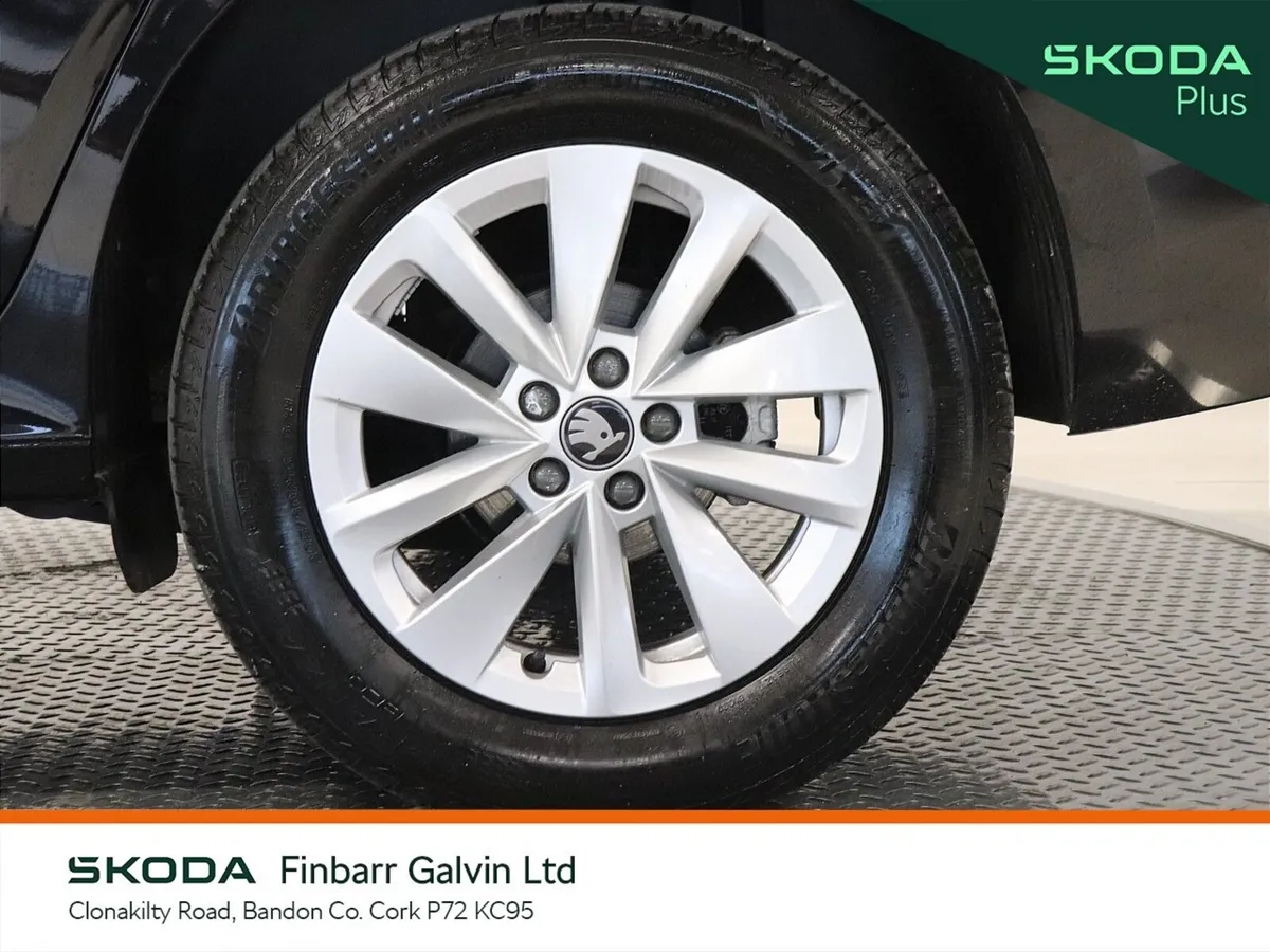 Skoda Kamiq Hatchback, Petrol, 2026, Black