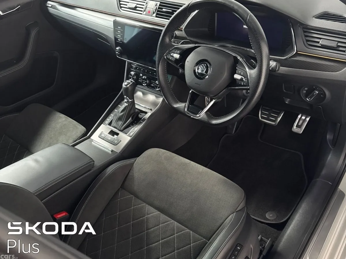 Skoda Superb Saloon, Diesel, 2023, Grey