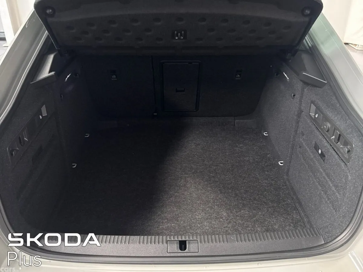 Skoda Superb Saloon, Diesel, 2023, Grey