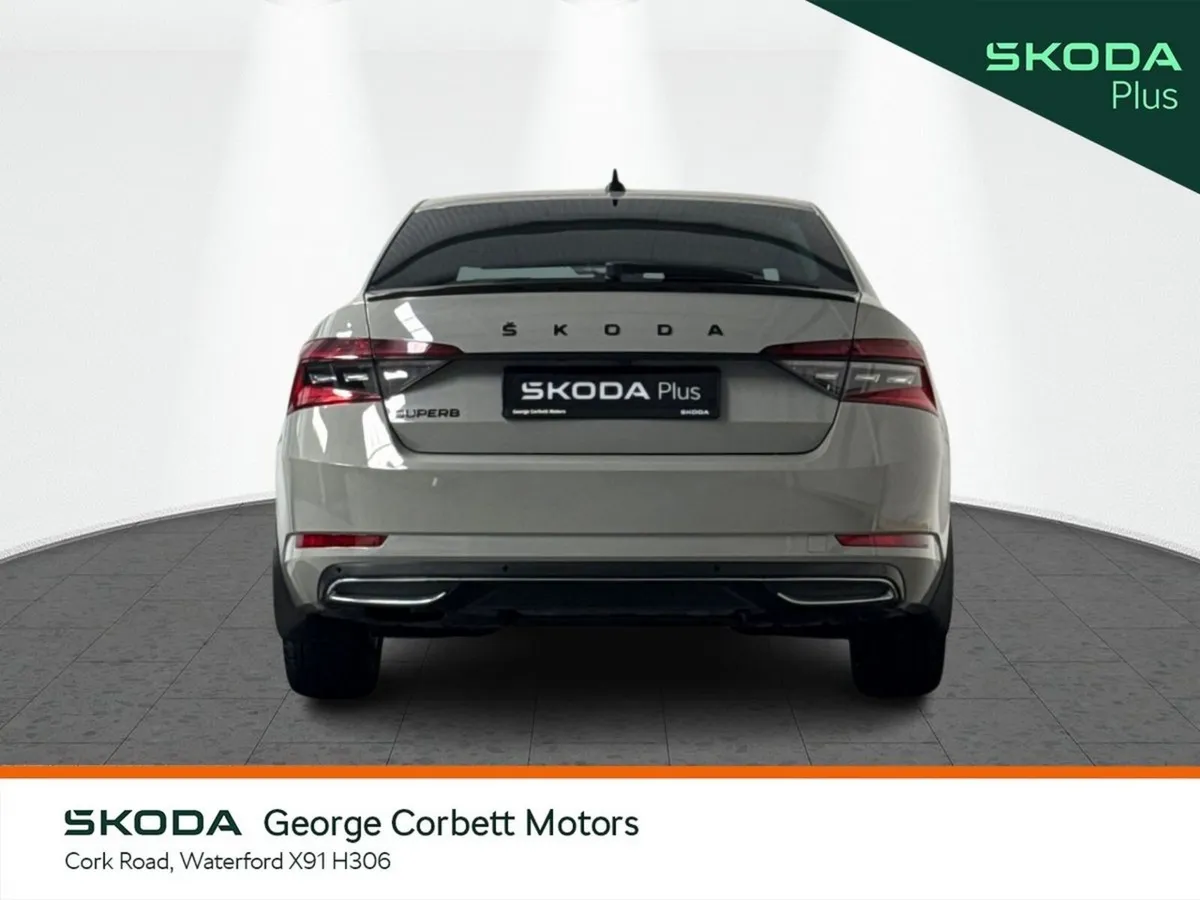 Skoda Superb Saloon, Diesel, 2023, Grey