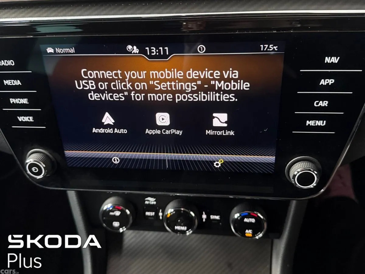 Skoda Superb Saloon, Diesel, 2023, Grey